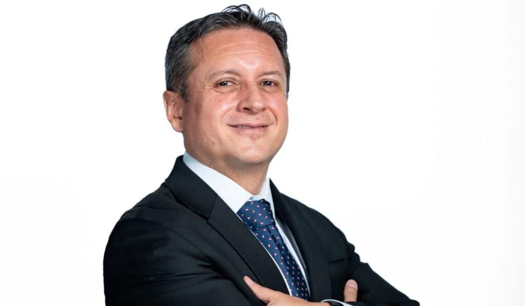 Así se dispararon las transferencias bancarias en Colombia con Bre-B; expertos advierten desafíos Sergio Peña, director para entidades financieras no bancarias de Fitch Ratings