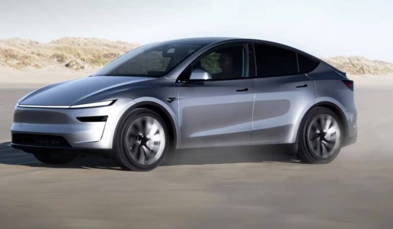 Tesla, en jaque: nueva regla afectará a estos famosos y lujosos vehículos Tesla, en jaque: nueva regla afectará a estos famosos y lujosos vehículos