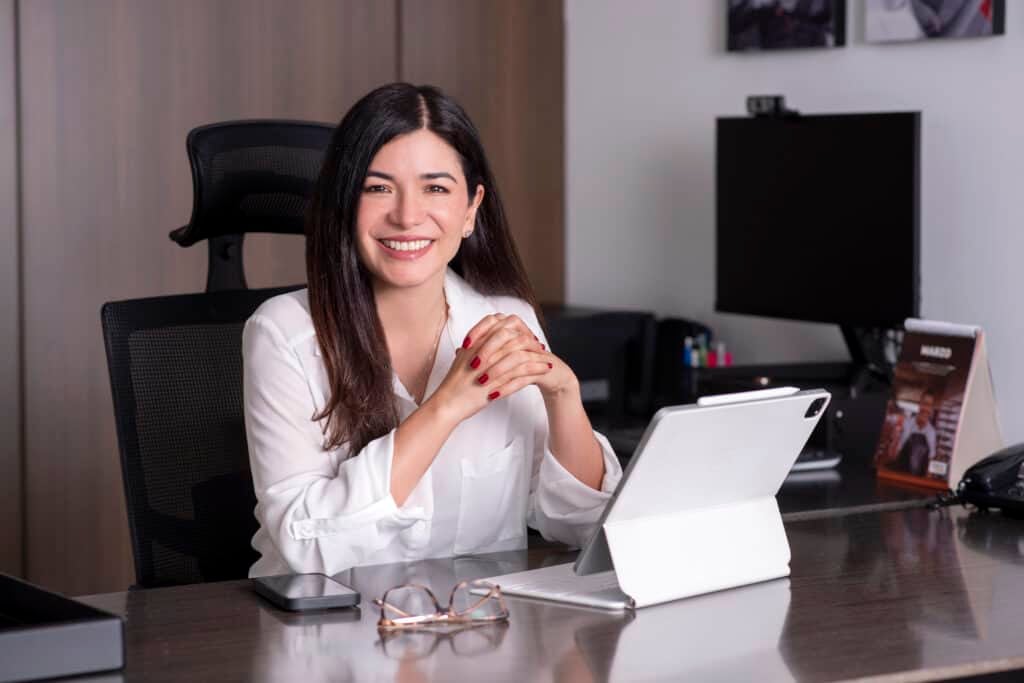 Bancamía espera desembolsar más de $2 billones en microcréditos en 2026; crece financiación de proyectos verdes Viviana Araque, presidente de Bancamía. Imagen: Bancamía