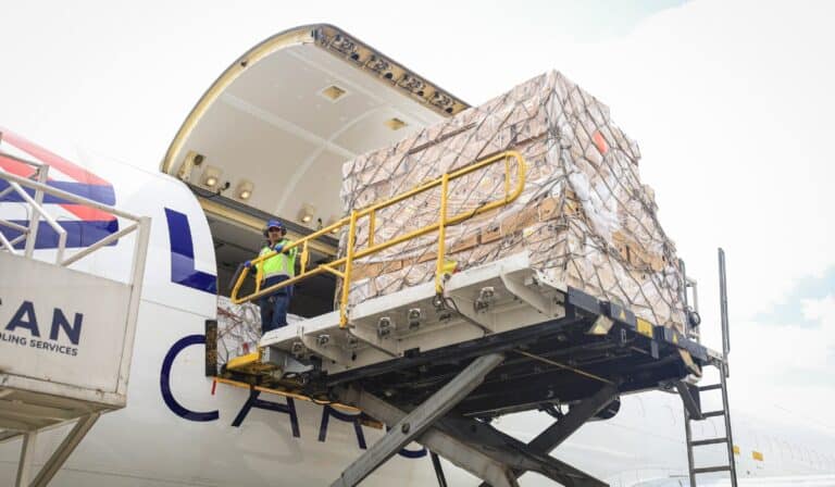 Últimas noticias Envío aéreo de flores de Latam desde Colombia y Ecuador