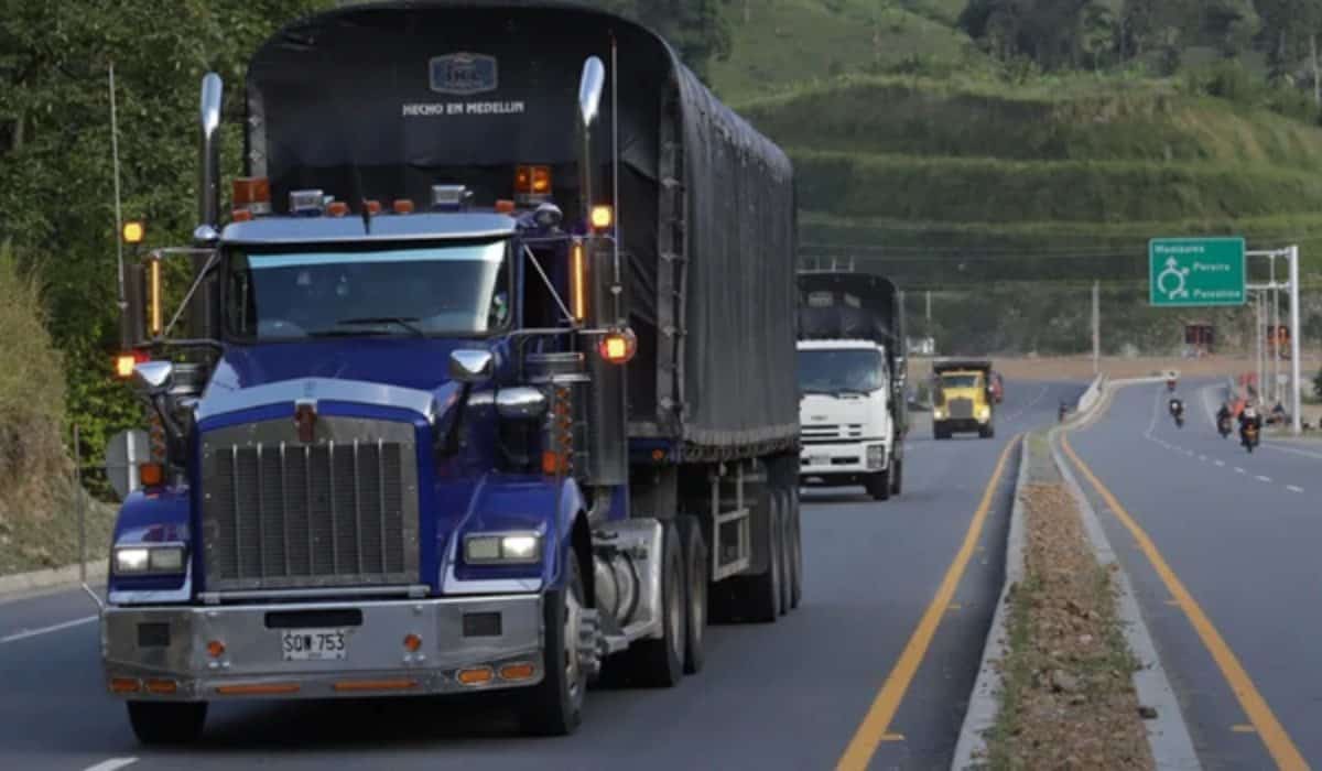 Home - Valora Analitik Gremio camionero se declara en alerta máxima y no descarta paro nacional