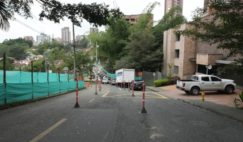 Anuncian cierre total de la carrera 35 en El Poblado para el avance de importante obra en Medellín Anuncian cierre total de la carrera 35 en El Poblado