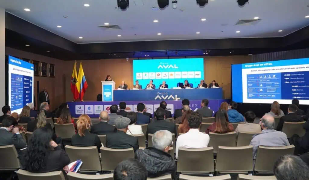 Ahora | Asamblea de Grupo Aval aprueba dividendos por $755.000 millones: se pagarán desde abril Asamblea de Accionistas de Grupo Aval