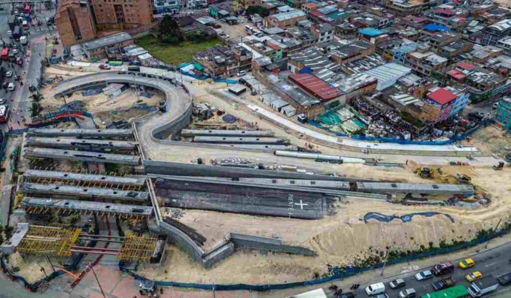 Primicia | IDU confirmó cuándo estará lista megaobra que descongestionará dos avenidas clave del sur de Bogotá Avance de la megaobra al sur de Bogotá