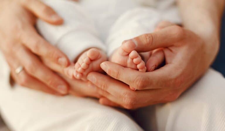 Cifra de nacimientos en Colombia durante 2025 fue la más baja en 10 años; defunciones aumentaron Cifra de nacimientos en Colombia durante 2025 fue la más baja en 10 años; defunciones aumentaron