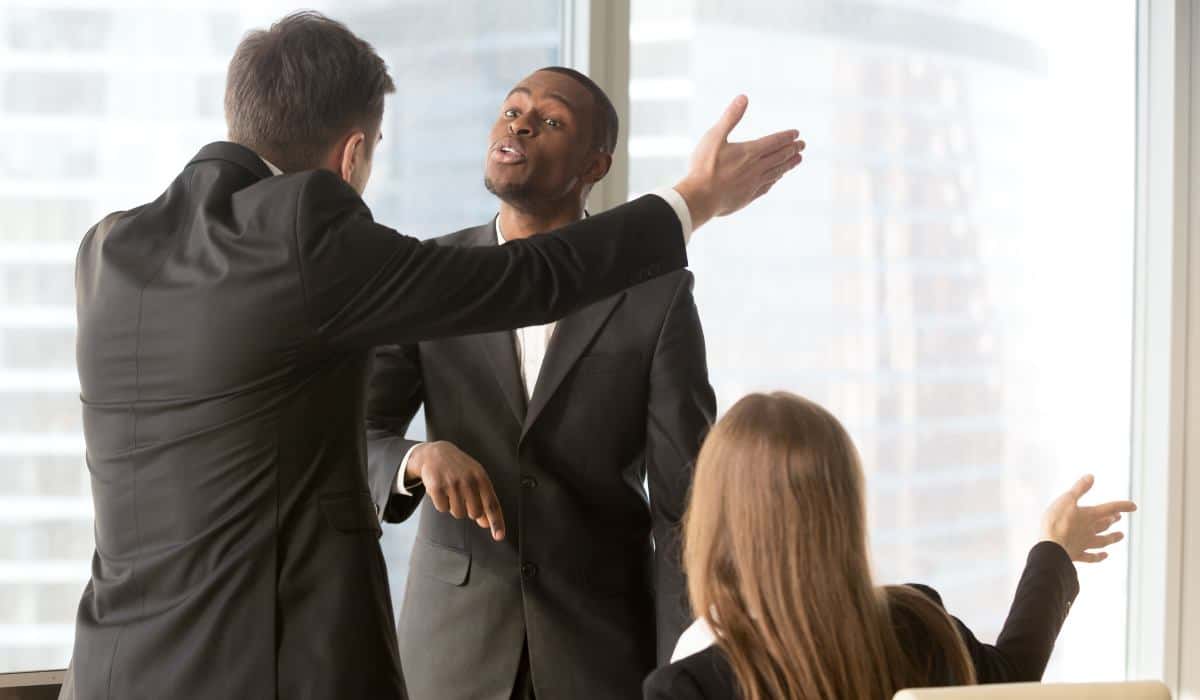 Conflictos societarios representan 1 de cada 10 casos de asesoría legal