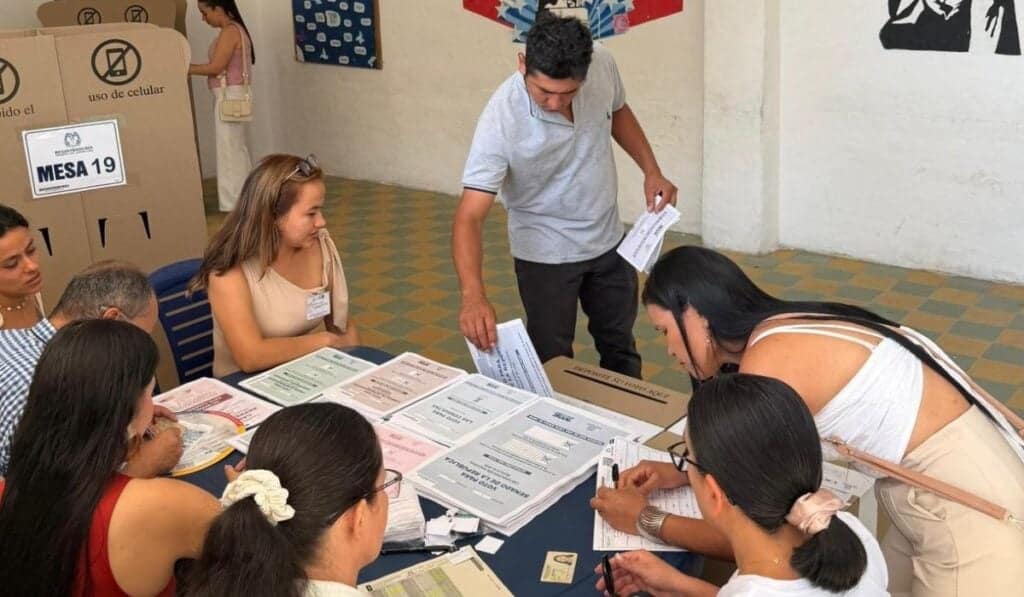 Gobierno insiste en auditoría al software electoral y acceso al código para elecciones presidenciales Elecciones Colombia 8 de marzo de 2026