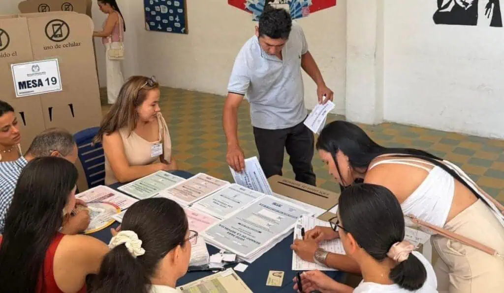 Encuestadoras alertan “golpe” a la democracia por retiro de GAD3 ad portas de elecciones: nueva ley afecta al sector Elecciones Colombia 8 de marzo de 2026