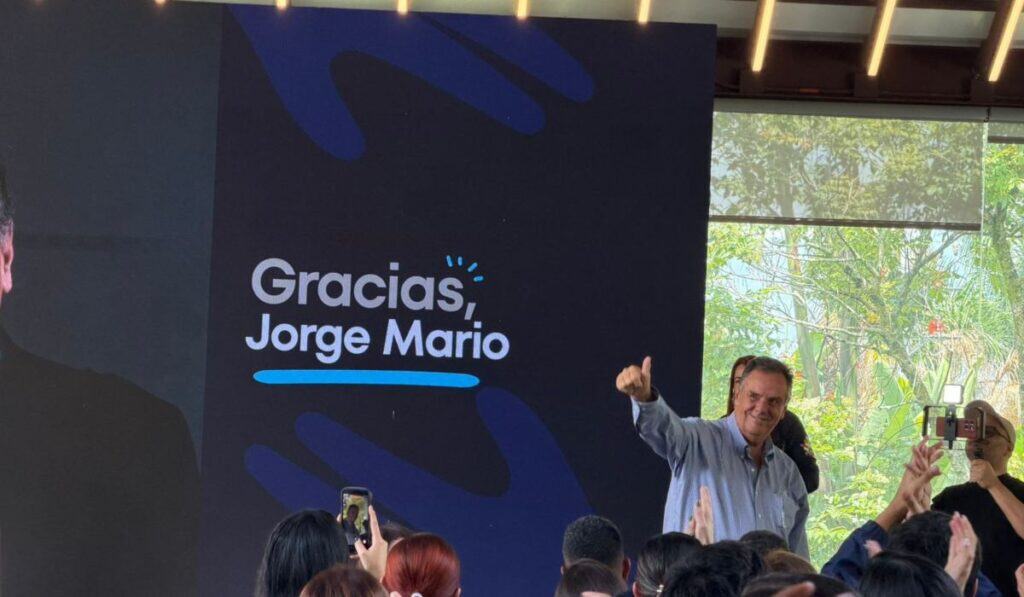 Fundación Grupo Argos celebra 20 años con más de 622.000 personas impactadas; así es su programa de voluntariado Jorge Mario Velásquez, presidente de Grupo Argos. Foto: Valora Analitik