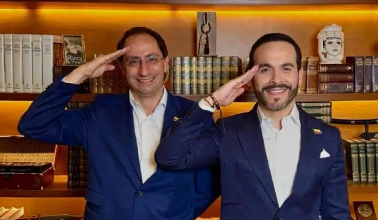 Abelardo de la Espriella (der) y José Manuel Restrepo (izq). Imagen: Campaña de Abelardo de la Espriella