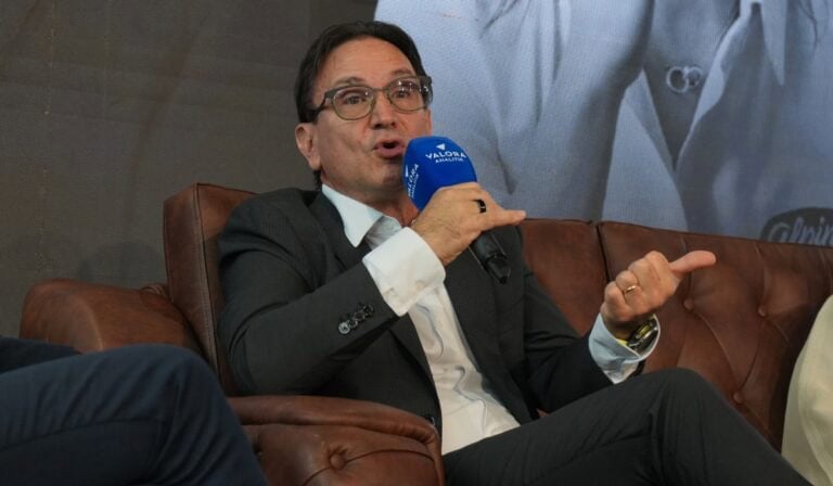 Caída en utilidad de Grupo Cibest (Bancolombia) se debió al nuevo impuesto al patrimonio, dice su presidente Juan Carlos Mora explica futuro de Grupo Cibest