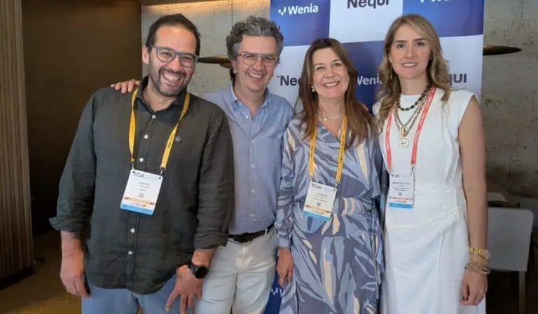 De izq. a der.: Andrés Vásquez (Ceo Nequi), Pablo Arboleda (CEO Wenia), Luz María Velásquez (VP de Negocios Personas, Pymes y Empresas de Bancolombia) y María del Pilar Correa (líder de estrategia de Nequi).