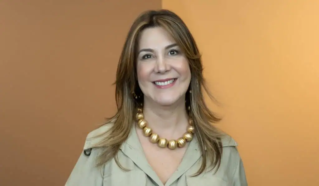 StartCo en Medellín: la plataforma clave que acelera el crecimiento y la inversión de las startups en la región Luz María Velásquez, vicepresidenta de Personas, Empresas y Pymes de Bancolombia
