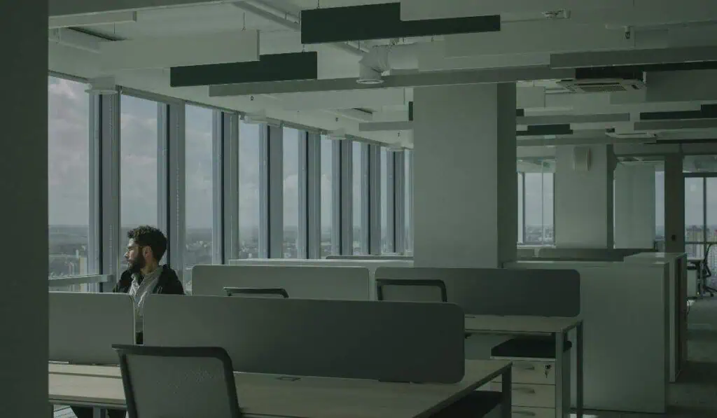 Oficinas en Bogotá se encarecen más de 30%: la alternativa que gana fuerza para ahorrar Oficinas en Bogotá se encarecen más de 30%: la alternativa que gana fuerza para ahorrar