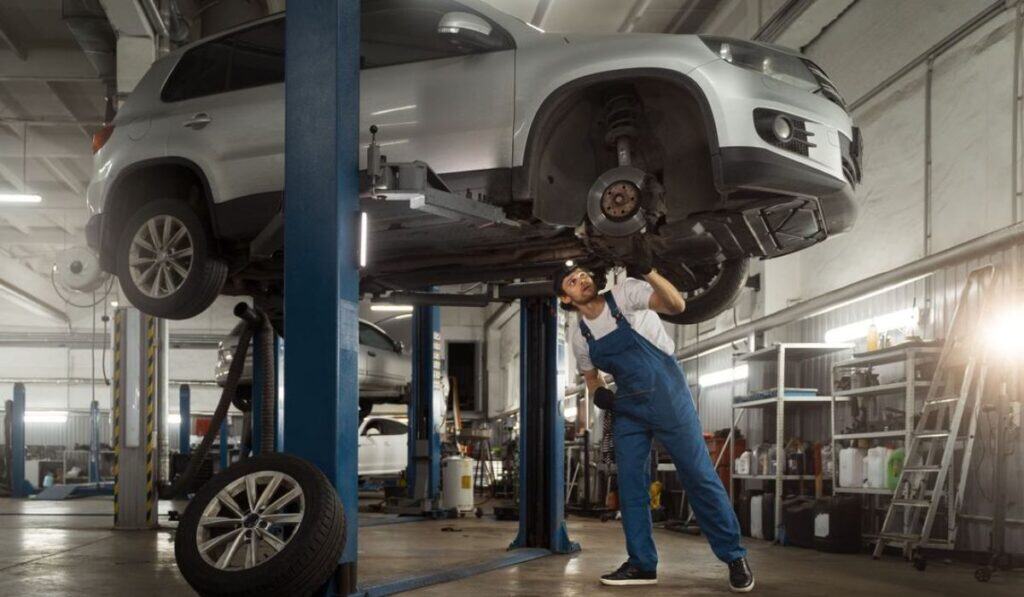 Flypass, la alternativa para moverse sin contratiempos por carretera en Semana Santa Para estos servicios de serviteca, Flypass ofrece hasta un 35% de descuento. Foto: Flypass