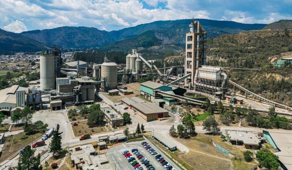 Cemex vende gran parte de su operación en Colombia a Holcim por US$485 millones Planta de Cemex. Foto: cortesía Holcim