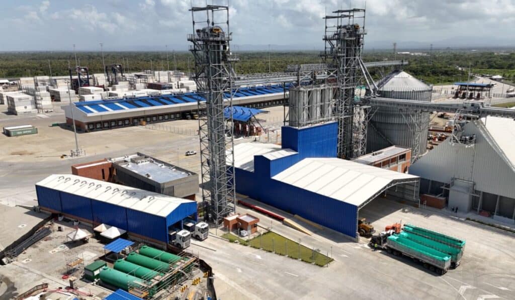 Puerto Antioquia recibió el primer buque a granel desde Estados Unidos Puerto Antioquia recibió el primer buque a granel desde Estados Unidos
