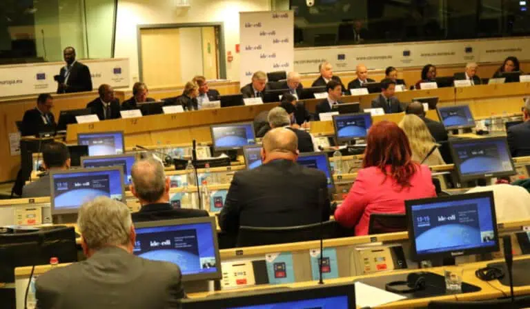 Sistema de arbitraje internacional de inversión.