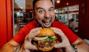 Home - Valora Analitik Regresa el Burger Master en una nueva edición.