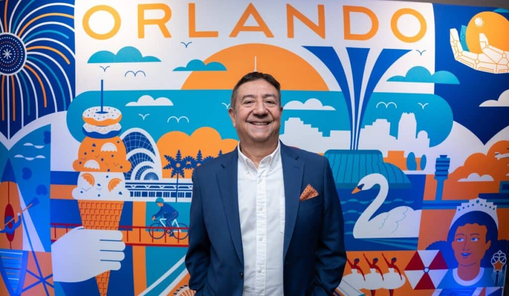 Mucho más que parques temáticos: la apuesta de Orlando para atraer más turistas Leo Salazar, PR senior manager para Latam de Visit Orlando.