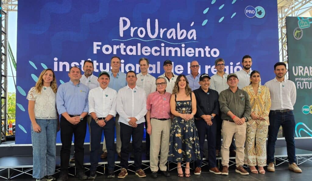 Se presentó oficialmente ProUrabá, iniciativa que convertirá a la región en un nuevo 'megahub' en Colombia ProUrabá iniciando con 18 entidades y actores claves para la región.