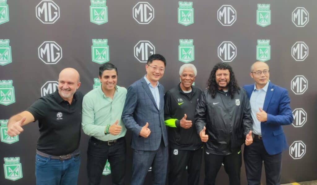 Atlético Nacional presentó un nuevo fichaje internacional y apunta a romper un récord comercial Atlético Nacional presentó un nuevo fichaje internacional y apunta a romper un récord comercial