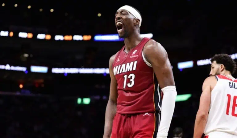 Récord histórico en la NBA termina “bajo sospecha” por decisiones arbitrales
