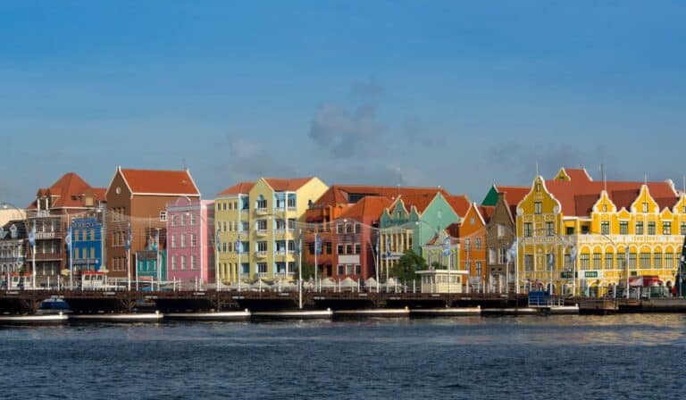 Colombia impulsa el turismo de Curazao: la isla espera 59.000 viajeros en 2026 Curazao