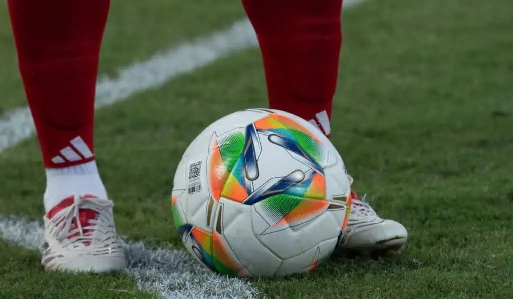 El Gobierno propone nuevas reglas laborales para los deportistas profesionales en Colombia Importante equipo del fútbol colombiano podría quedarse sin reconocimiento deportivo