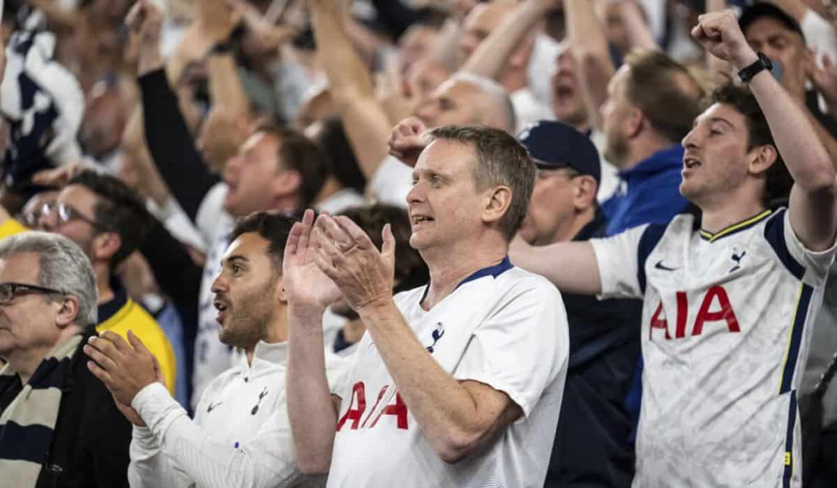 Ni los hinchas confían: Tottenham aplaza venta de abonos en plena lucha por no descender