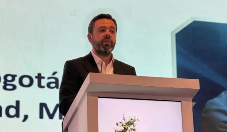 Bogotá apuesta por 60.000 subsidios de vivienda para reactivar el sector constructor Alcalde Carlos Fernando Galán (3)