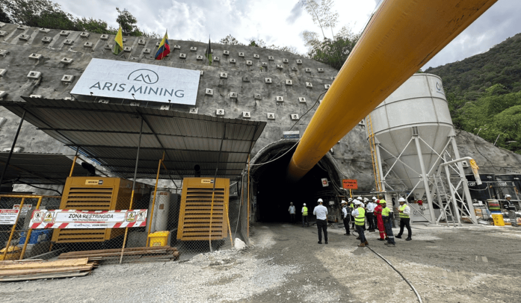 Mina de oro en Marmato de Aris Mining aún tiene 20 años más de vida útil; se avanza en formalización Mina de oro en Marmato. Imagen: Alejandro Correa-Valora Analitik