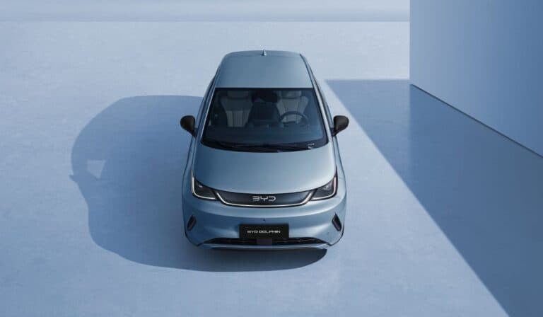 El Azul Atlantis es el nuevo color que se suma a la paleta del Dolphin 2027 en Colombia. Foto: Cortesía BYD Colombia.