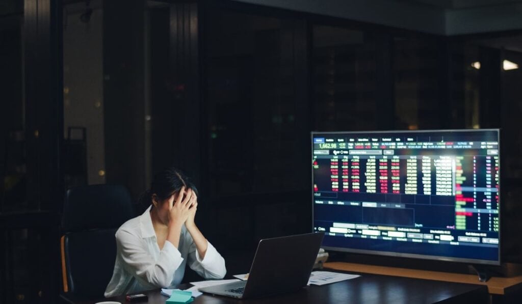 Bolsas bajan tras fracaso de las negociaciones entre EE. UU. e Irán: se espera bloqueo del estrecho de Ormuz