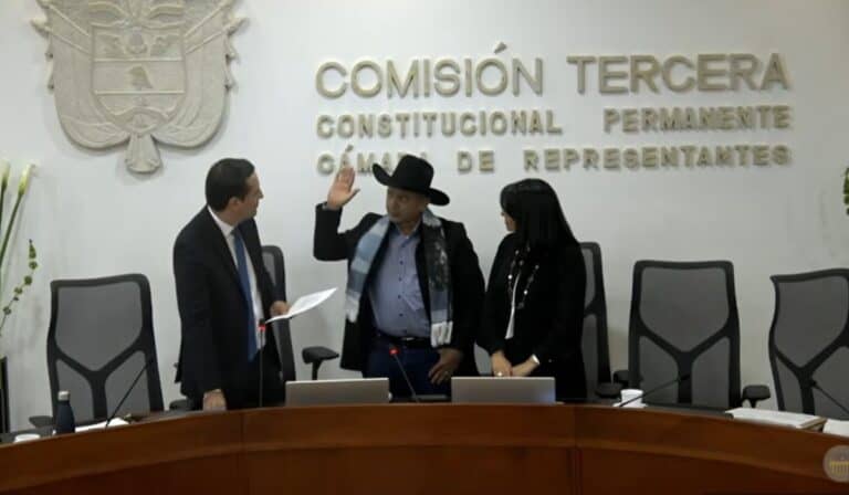 William Aljure de las curules de paz es el nuevo integrante de la Comisión Interparlamentaria de Crédito Público Comisión Interparlamentaria de Crédito Público