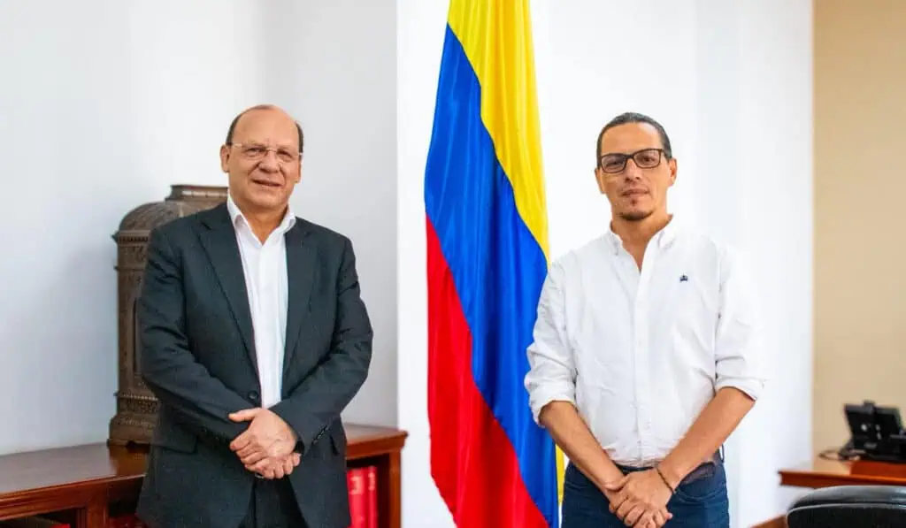 Camilo Vladimir Rey es el nuevo viceministro general de Hacienda de Colombia Camilo Vladimir Rey será el nuevo viceministro general de Hacienda