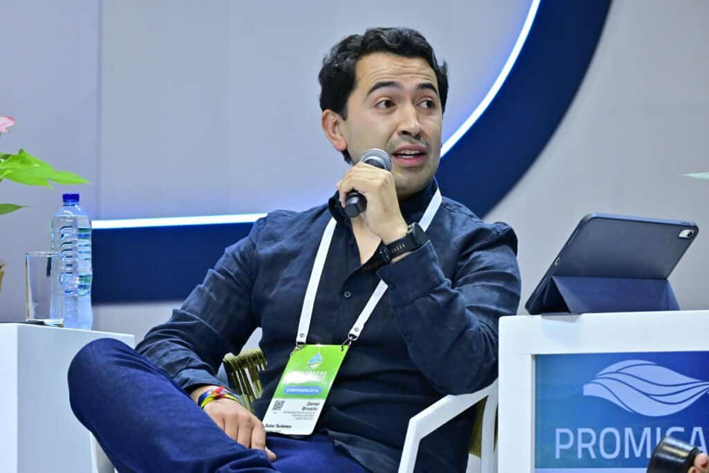 Daniel Briceño Daniel Briceño