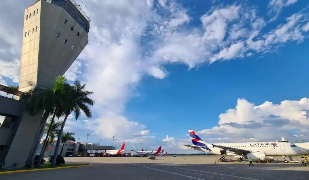 Balance de aeropuertos tras el terremoto: Cali, Quibdó y Armenia operan con normalidad Deterioro que estaría presentando Aeropuerto de Cali