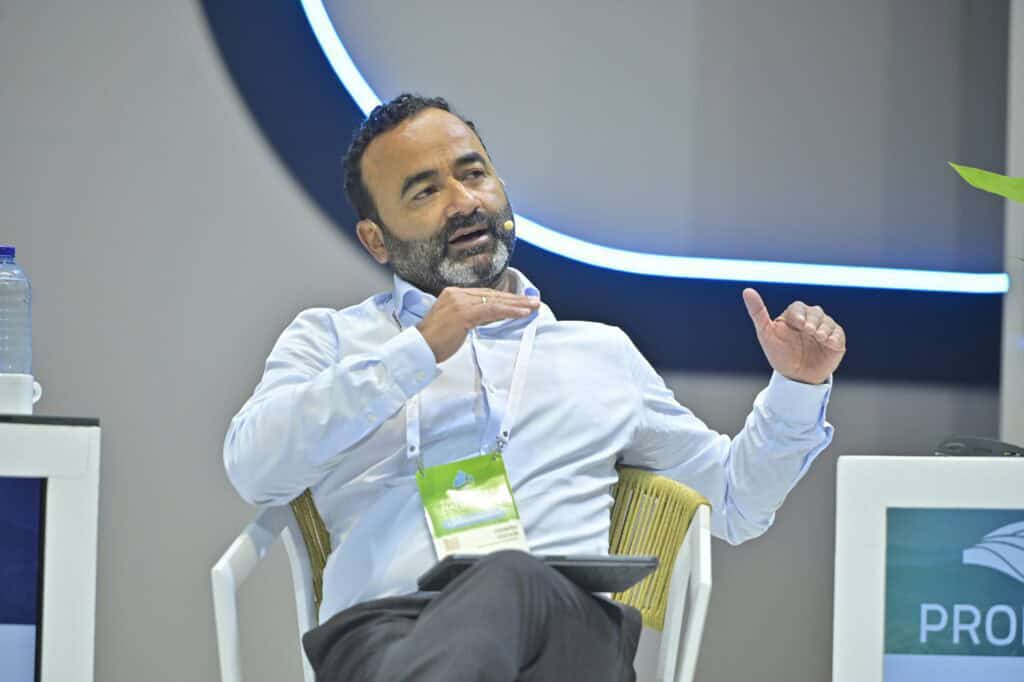 "Tenemos un compromiso de seguir invirtiendo en líneas de generación eléctrica, en líneas de upstream para gas y en el desarrollo de soluciones de infraestructura", manifestó. Imagen: Naturgas