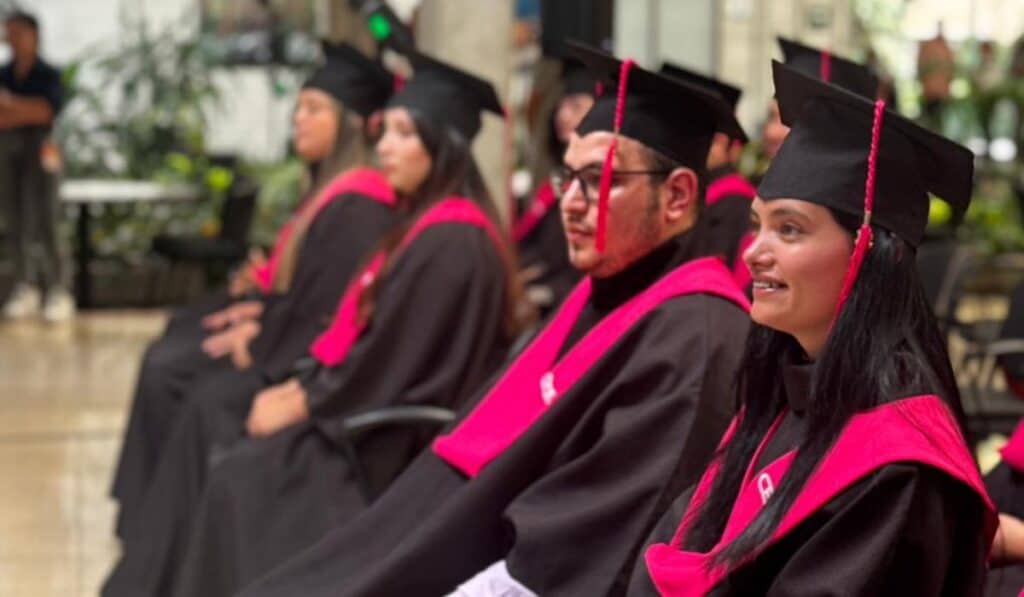 Fundación Grupo Argos y aliados impulsan talento de jóvenes del Suroeste antioqueño con Surotec En esta ocasión se graduaron 25 jóvenes