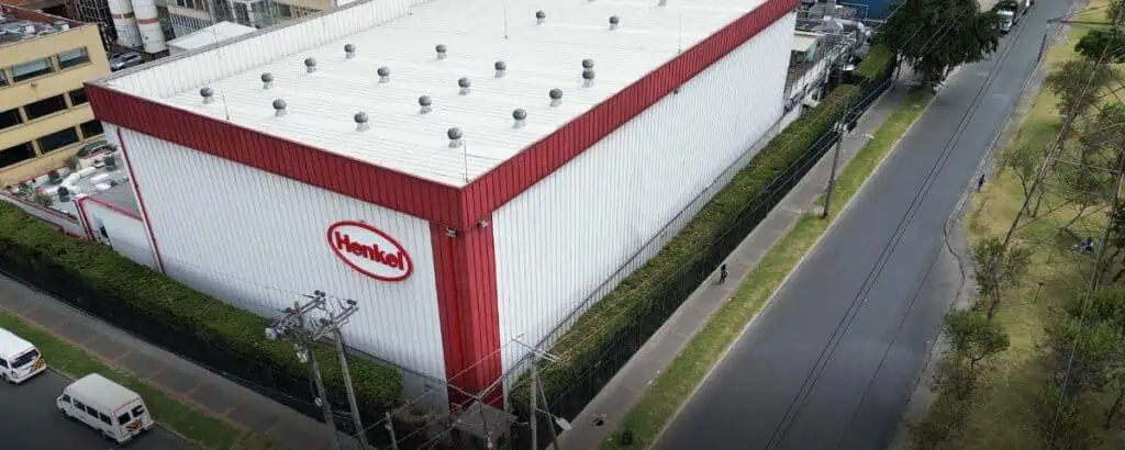 Fachada Colombia - Henkel (1) Fachada Colombia - Henkel