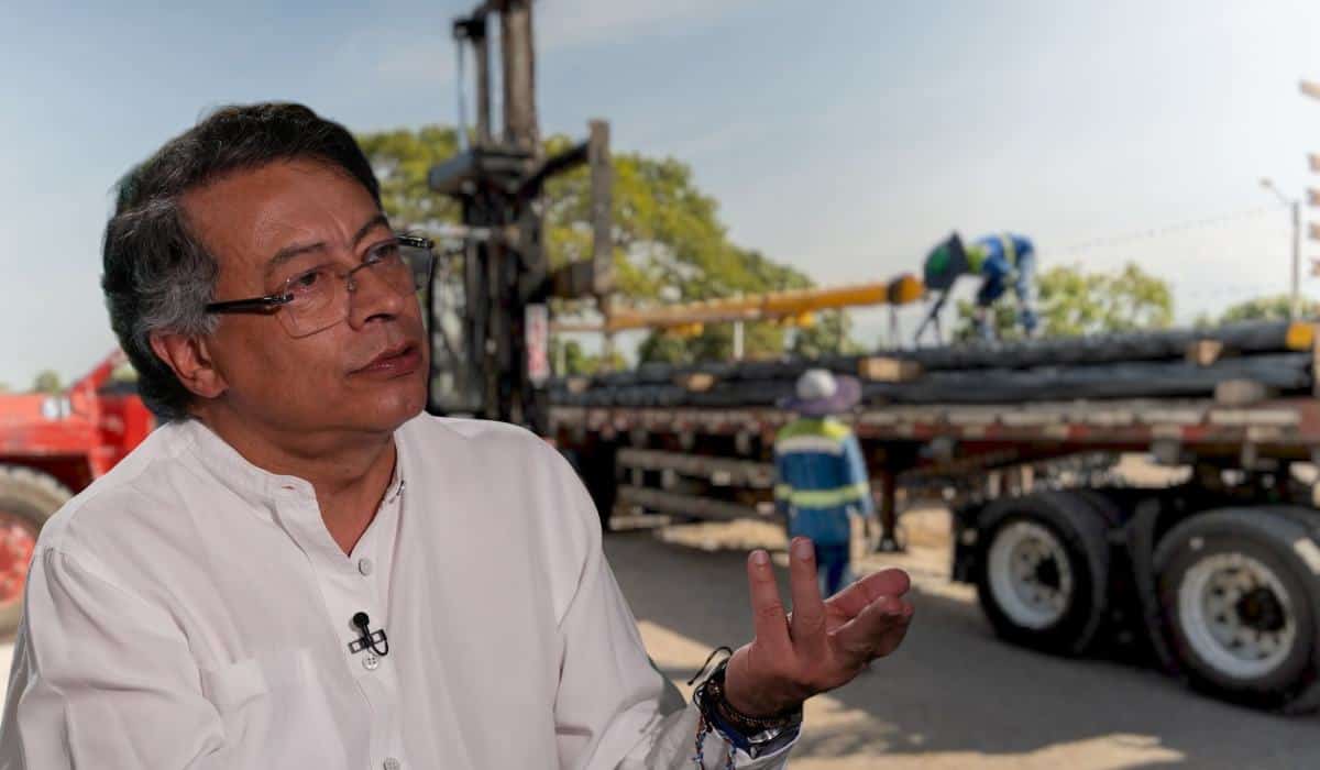 Home - Valora Analitik Gobierno Petro emitió la circular clave para la reducción de la jornada laboral en Colombia en 2026