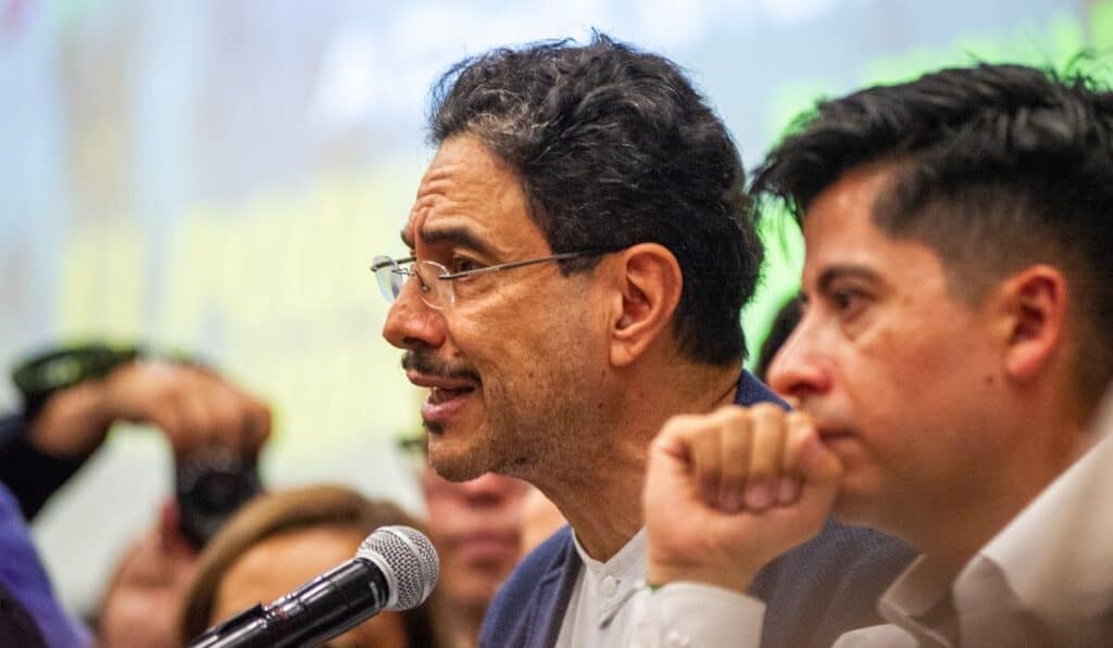 Petro dice que aceptaría resultado de votaciones si pierde Iván Cepeda: aunque señaló un riesgo Iván Cepeda