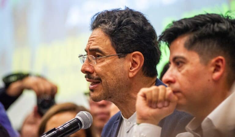 Iván Cepeda y su plan de seguridad: prorrogar el Acuerdo de Paz y abrir la puerta a una Constituyente Iván Cepeda y edad de pensión en colombia