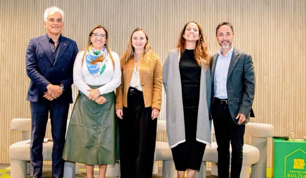 Constructora Bolívar convocó a líderes del sector para hablar sobre la descarbonización en la construcción en Colombia La compañía recibió de Icontec la validación de su herramienta de medición de huella de carbono