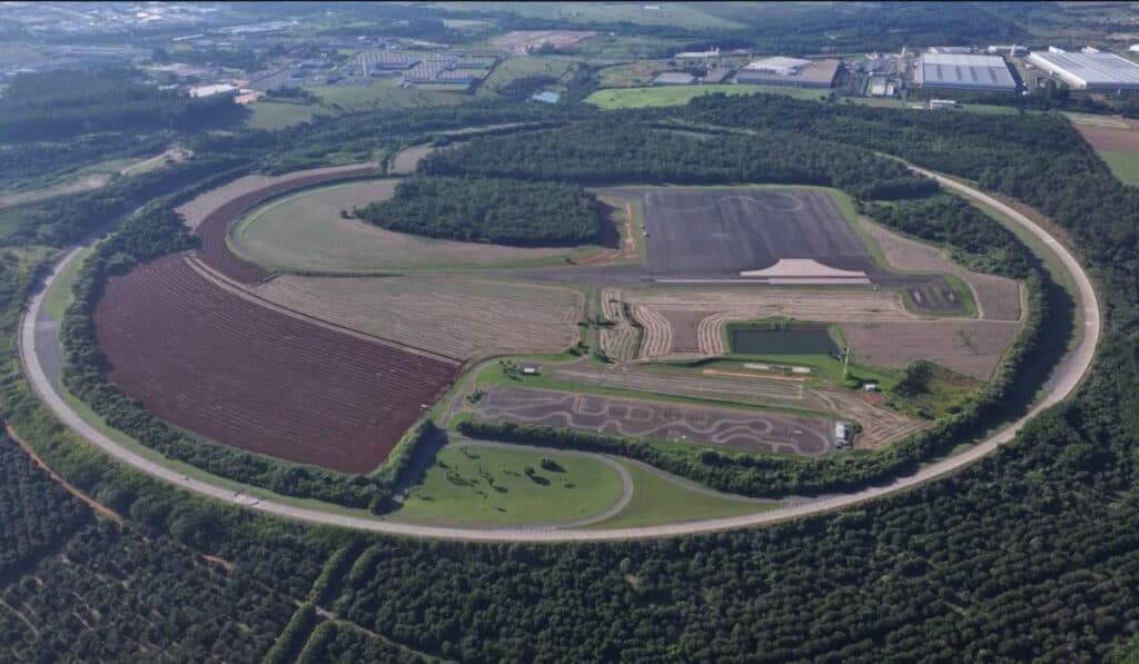 Más grande que varias localidades de Bogotá: el impresionante campo de pruebas que General Motors tiene en Brasil Más grande que varias localidades de Bogotá: el impresionante campo de pruebas que General Motors tiene en Brasil
