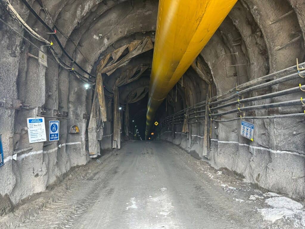 Mina de oro en Marmato de Aris Mining aún tiene 20 años más de vida útil; se avanza en formalización Entrada subterránea a la mina de oro en Marmato. Imagen: Alejandro Correa-Valora Analitik