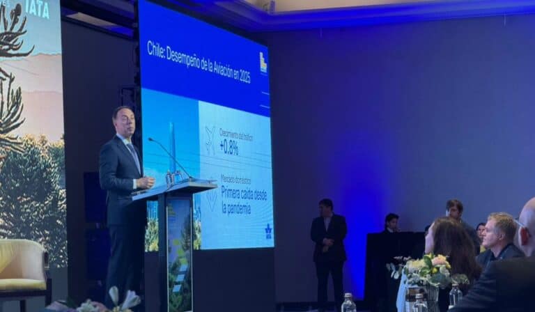 Conflicto en Medio Oriente pone en riesgo suministro del combustible de aviación: IATA hace un llamado a los gobiernos Peter Cerdá, vicepresidente regional de la IATA para las Américas