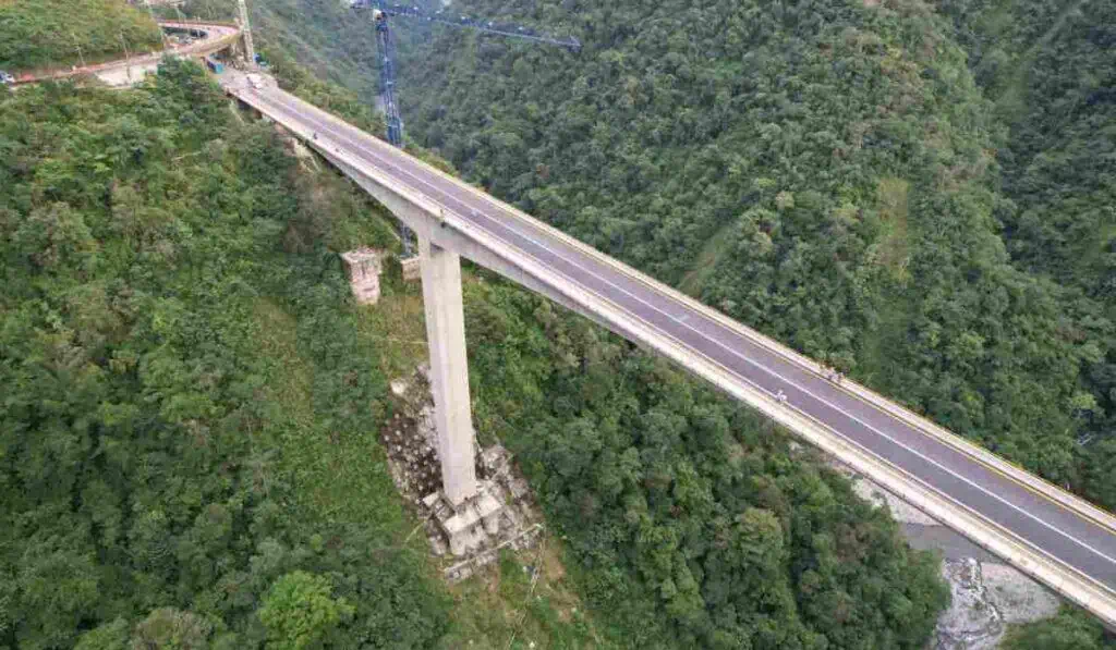 Contraloría detecta hallazgo fiscal por $824.960 millones contra la ANI por obras del corredor Bogotá-Villavicencio Puente Chirajara no ha entrado en funcionamiento
