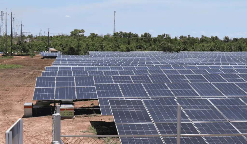 A junio, solo ha entrado el 7,4 % de los proyectos de energía previstos para 2026; XM advierte riesgos por El Niño Granja solar Quifa. Imagen: Ecopetrol